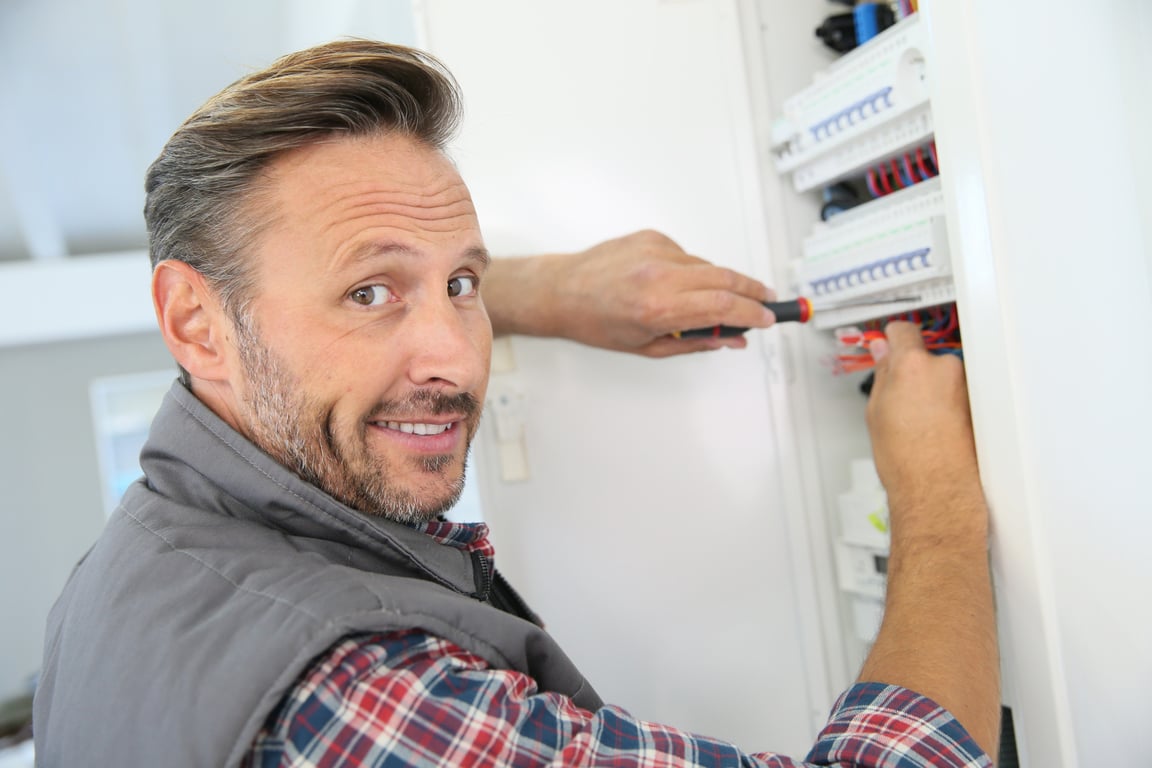 5 Signs You Need to Replace an Electrical Control Panel in Florida